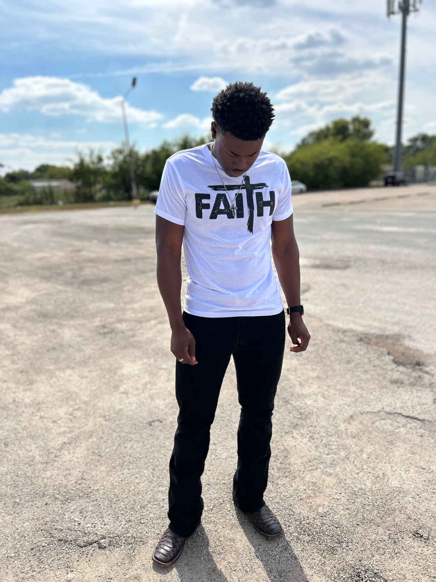 Faith Cross Tee