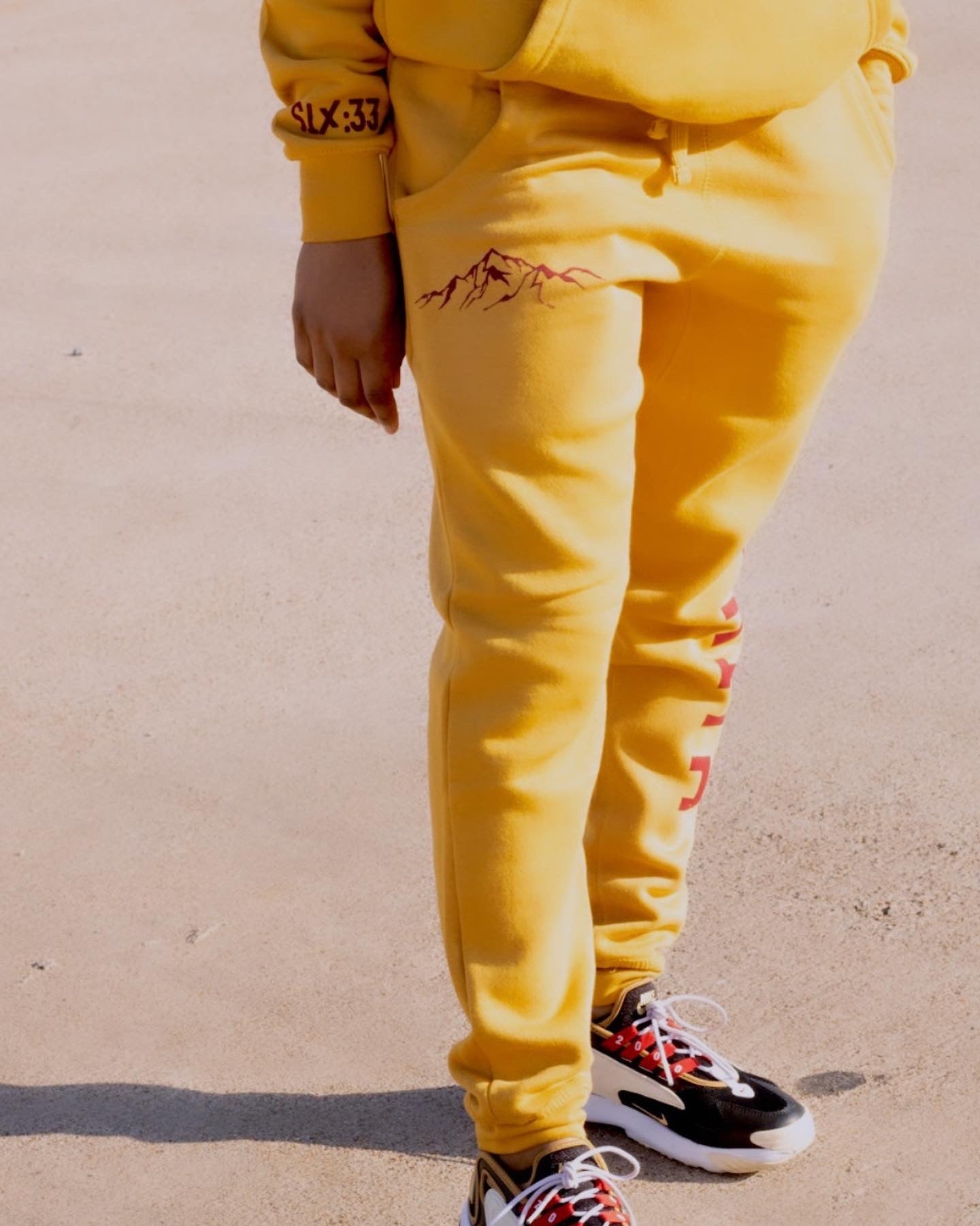 "Move Mountains" Jogger Pants